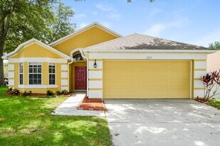 2025 White Eagle St in Clermont, FL - Building Photo