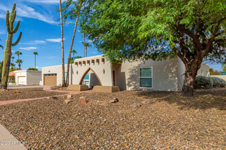 10627 N 44th Ct in Phoenix, AZ - Building Photo - Building Photo