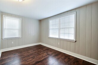 2004 Utah St in Savannah, GA - Building Photo - Building Photo