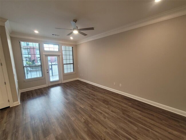 2111 Austin St in Houston, TX - Foto de edificio - Building Photo