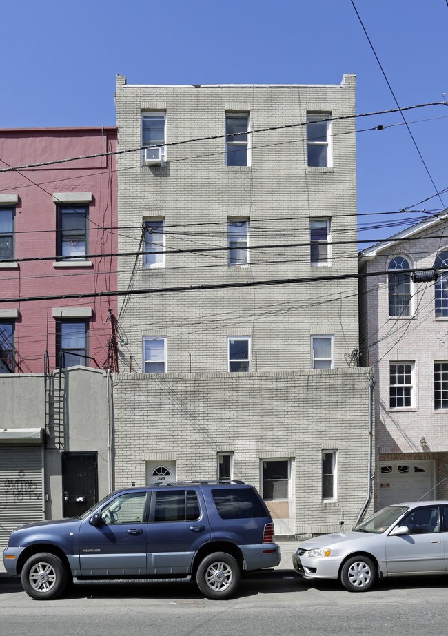 4 Unit MF in Jersey City, NJ - Foto de edificio - Building Photo