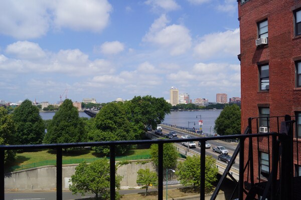 506 Beacon St photo'