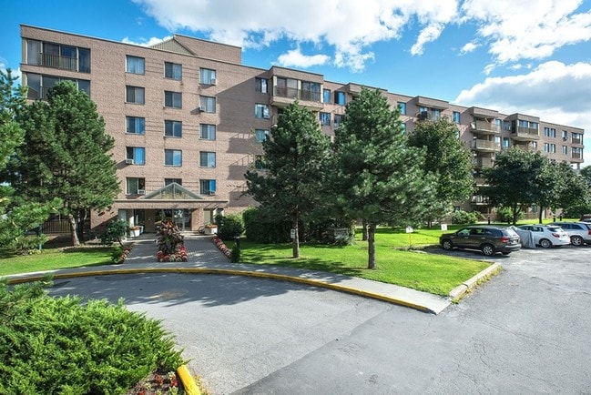 Habitat 2500 Apartments