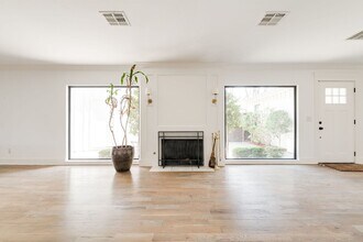 1209 NW 63rd St in Nichols Hills, OK - Building Photo - Building Photo