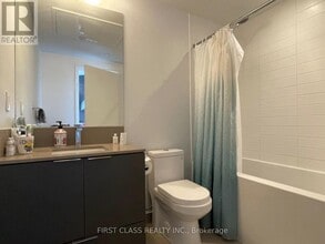 181 Dundas St E in Toronto, ON - Building Photo - Building Photo