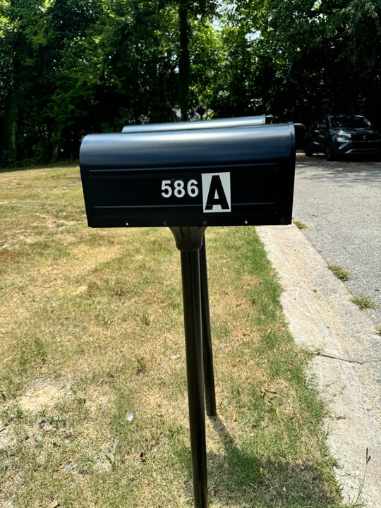586 Sapp St in Macon, GA - Building Photo
