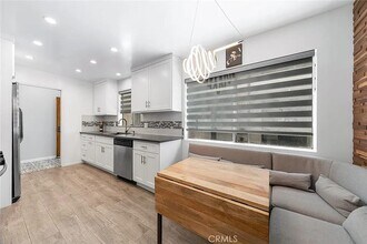 2121 E 1st St in Long Beach, CA - Building Photo - Building Photo