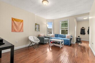 93 Kilsyth Rd, Unit 93 Kilsyth Road in Boston, MA - Building Photo - Building Photo