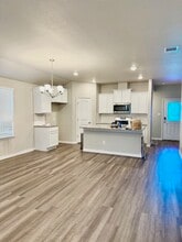 7814 Bronco Buster Dr in Corpus Christi, TX - Building Photo - Building Photo