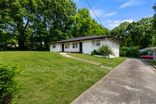 1595 Carlisle St NW in Atlanta, GA - Building Photo