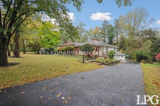 4314 Bonnie Brook Rd in Toledo, OH - Foto de edificio - Building Photo