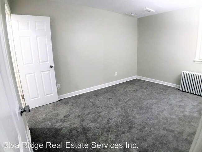 422 Mill St-Unit -Apt. C in Coraopolis, PA - Building Photo - Building Photo