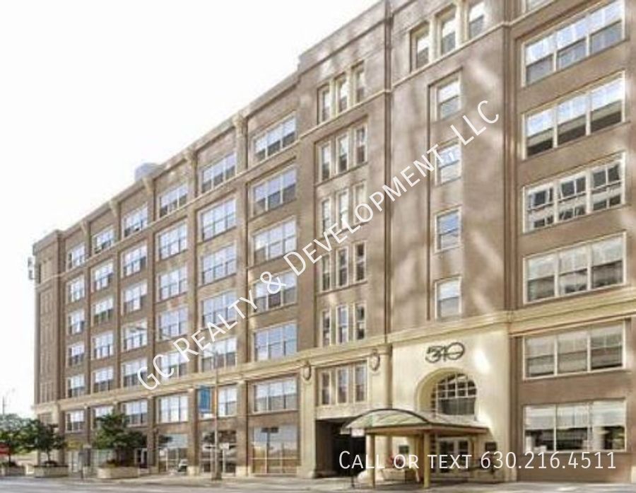 540 N Lake Shore Dr in Chicago, IL - Building Photo