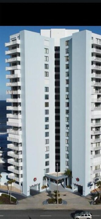 3047 S Atlantic Ave in Daytona Beach Shores, FL - Building Photo