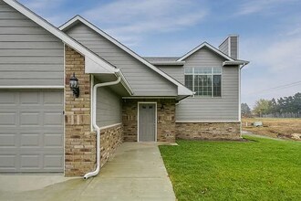 1218 S Longford St in Wichita, KS - Building Photo - Building Photo