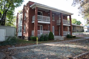 638 Van Brunt Blvd Apartments