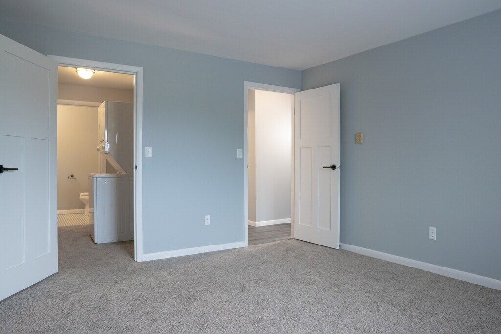 Whitnall Park Apartments Franklin, WI Apartments