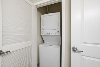 1001 L St NW, Unit 704 in Washington, DC - Building Photo - Building Photo