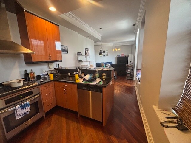 property at 34 S Ashland Ave