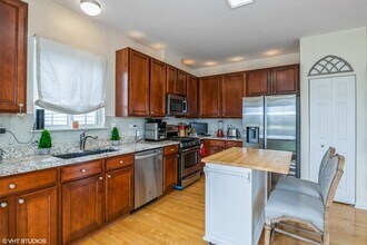 358 S Winchester Dr in Round Lake, IL - Building Photo - Building Photo