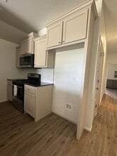 1323 SW Oklahoma Ave in Lawton, OK - Building Photo - Building Photo