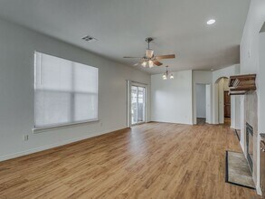 11409 NW 121st Pl in Yukon, OK - Building Photo - Building Photo