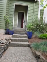 454 Shelton Pl NE in Renton, WA - Building Photo - Building Photo
