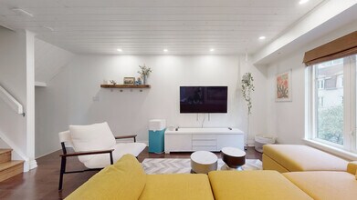 30 Western Battery Rd, Unit SI ID1504459P in Toronto, ON - Building Photo - Building Photo