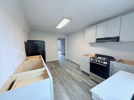 20 W Stratford Ave, Unit 3rd in Lansdowne, PA - Building Photo