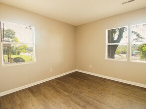 206 Highway Ave in Midfield, AL - Building Photo - Building Photo