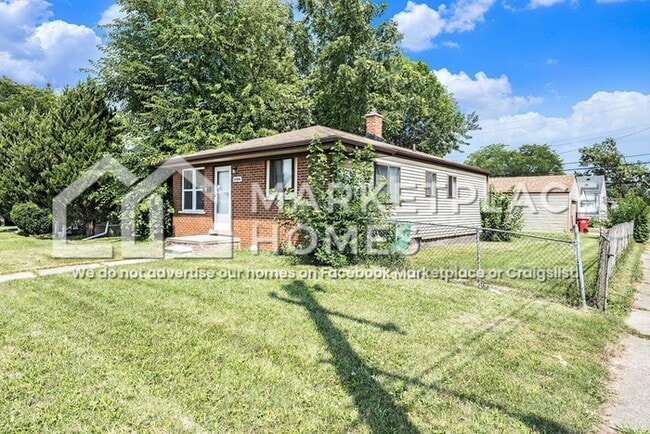 22004 Donald Ave in Eastpointe, MI - Building Photo - Building Photo