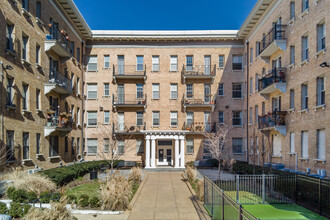 Adams Court in Washington, DC - Building Photo - Building Photo