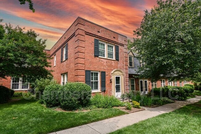 property at 1510 S Edgewood St
