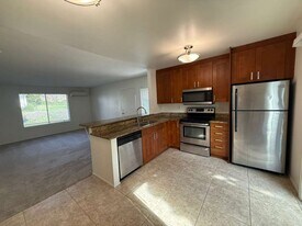 6554 Bell Bluff Ave in San Diego, CA - Building Photo