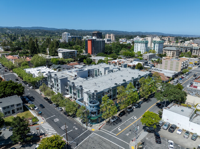 225 9th Ave in San Mateo, CA - Building Photo - Building Photo