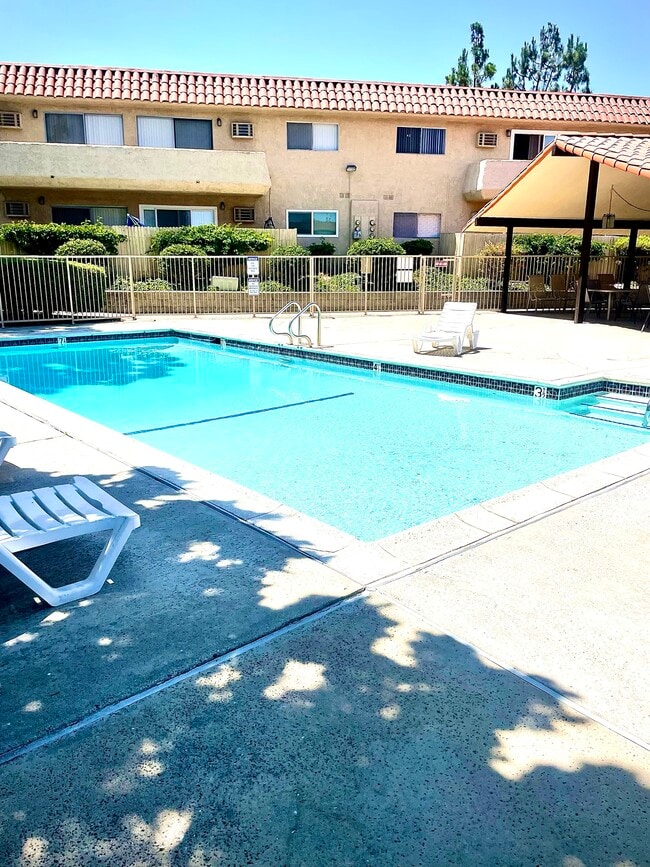 Casa La Paz in Rowland Heights, CA - Foto de edificio - Building Photo