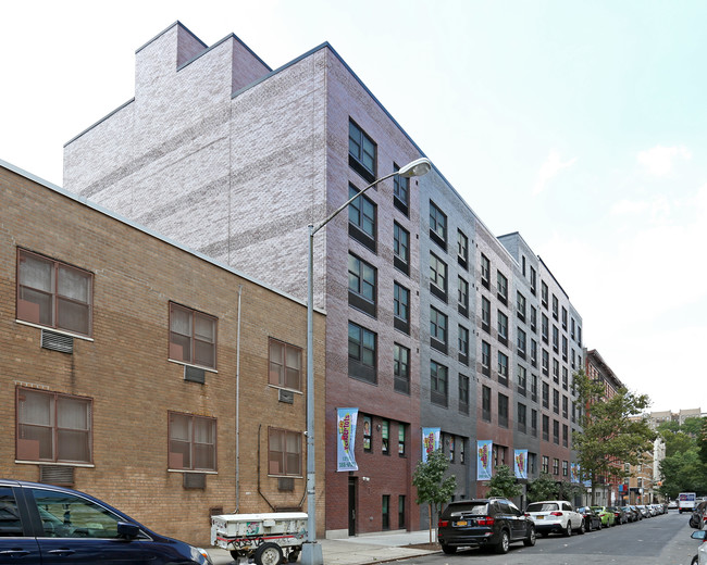 260 W 153rd St in New York, NY - Building Photo - Building Photo