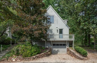 3 Laurel Ln in Avon, CT - Building Photo - Building Photo
