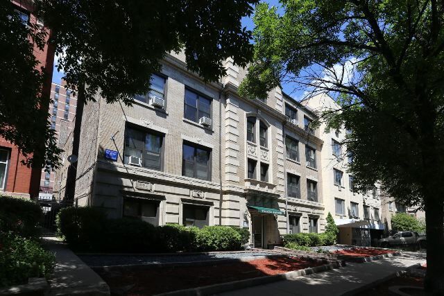 property at 543 W Wellington Ave