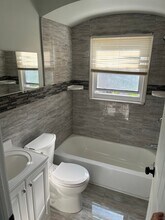 2215 Kingsbury Ave in Dearborn, MI - Building Photo - Building Photo