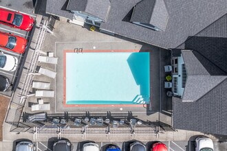 Mill Pointe in Everett, WA - Foto de edificio - Building Photo