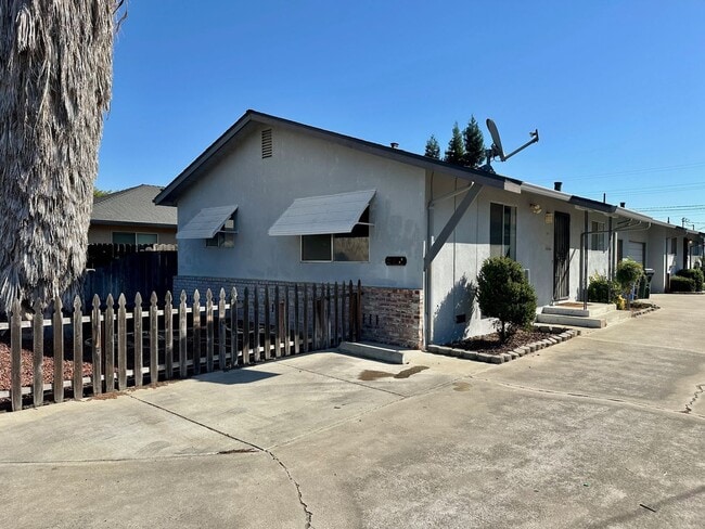 property at 522 Sequoia Ave