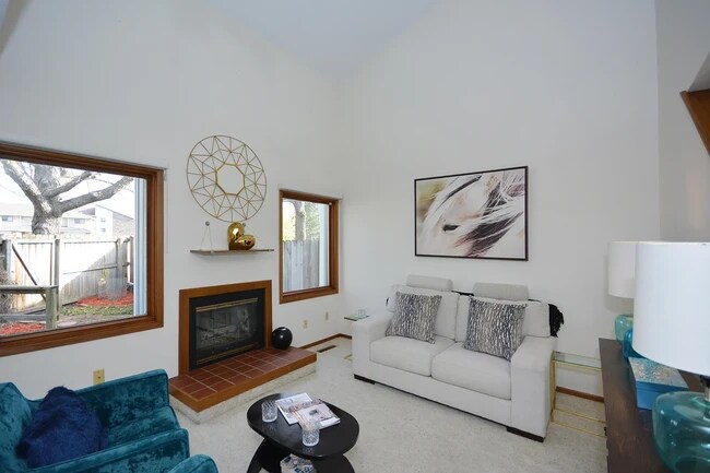 1505 Little Bluestem Ct in Ames, IA - Foto de edificio - Building Photo