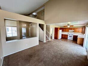 2149 Eclair Cir in Las Vegas, NV - Building Photo - Building Photo