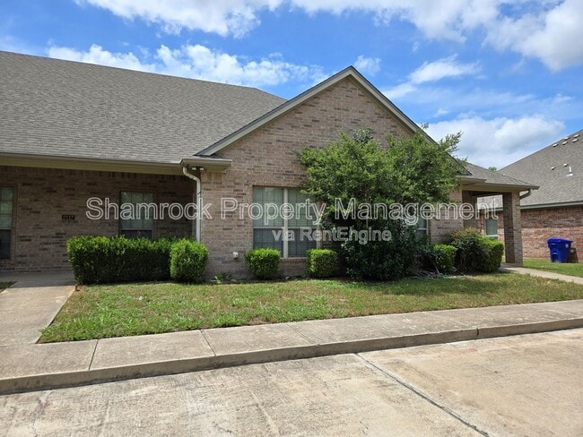 property at 2117 Columbus Ave