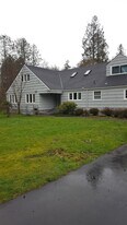 5601 53rd St W in Tacoma, WA - Building Photo