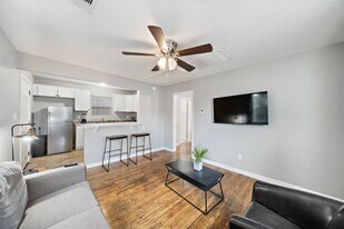 6923 Avenue F in Houston, TX - Building Photo