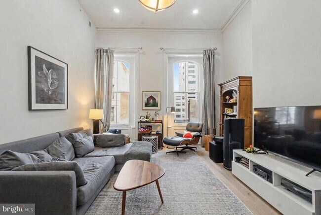 1824 Chestnut St in Philadelphia, PA - Building Photo - Building Photo