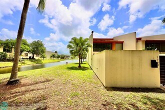 7760 SW 103rd Pl in Miami, FL - Building Photo - Building Photo