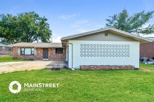 1625 Leach Cir in Titusville, FL - Building Photo